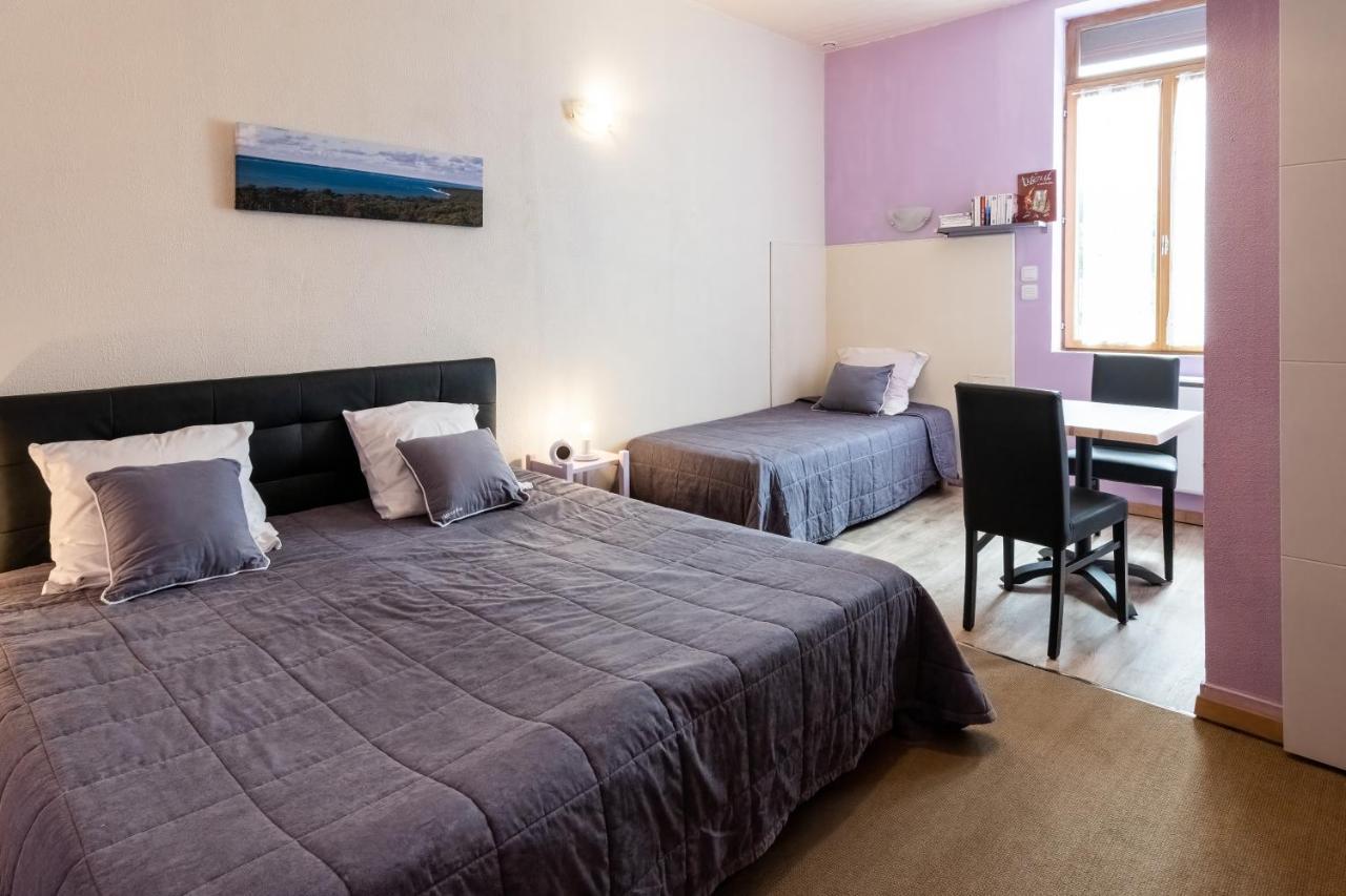 Hotel De La Gare Latresne Eksteriør bilde