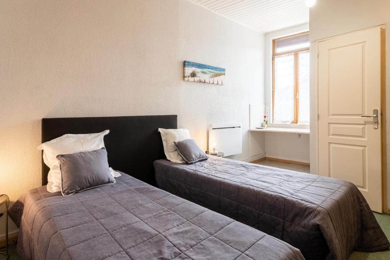 Hotel De La Gare Latresne Eksteriør bilde